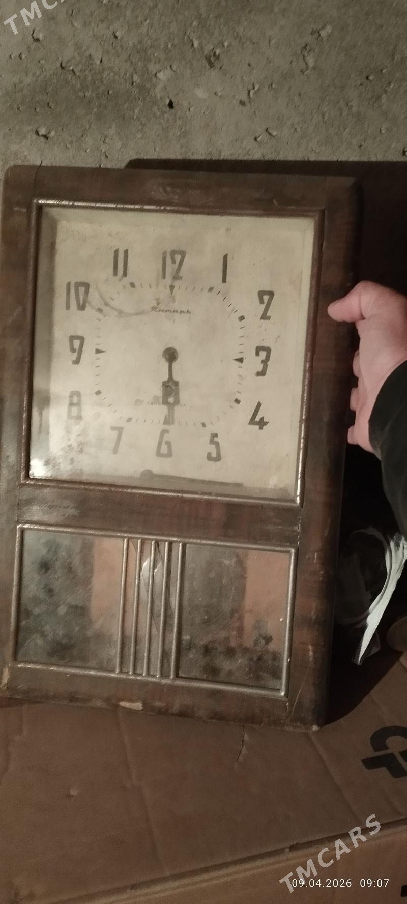 ЧАСЫ СССР - Туркменабат - img 1