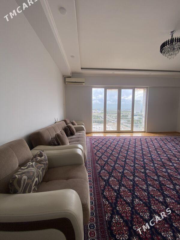 satlyk sawetiski elitka - Aşgabat - img 1