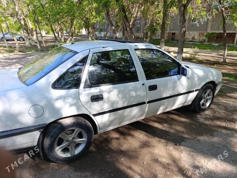 Opel Vectra 1991 - 35 000 TMT - Мары - img 1