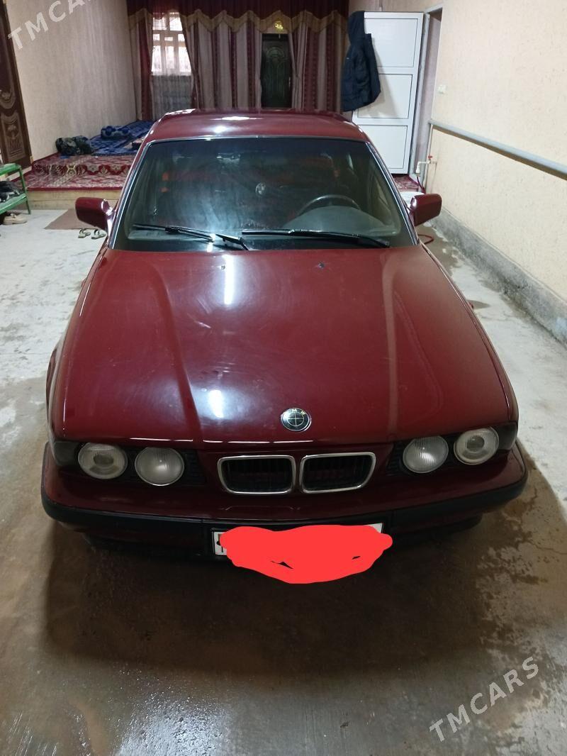 BMW 320 1992 - 70 000 TMT - Гурбансолтан Едже - img 1