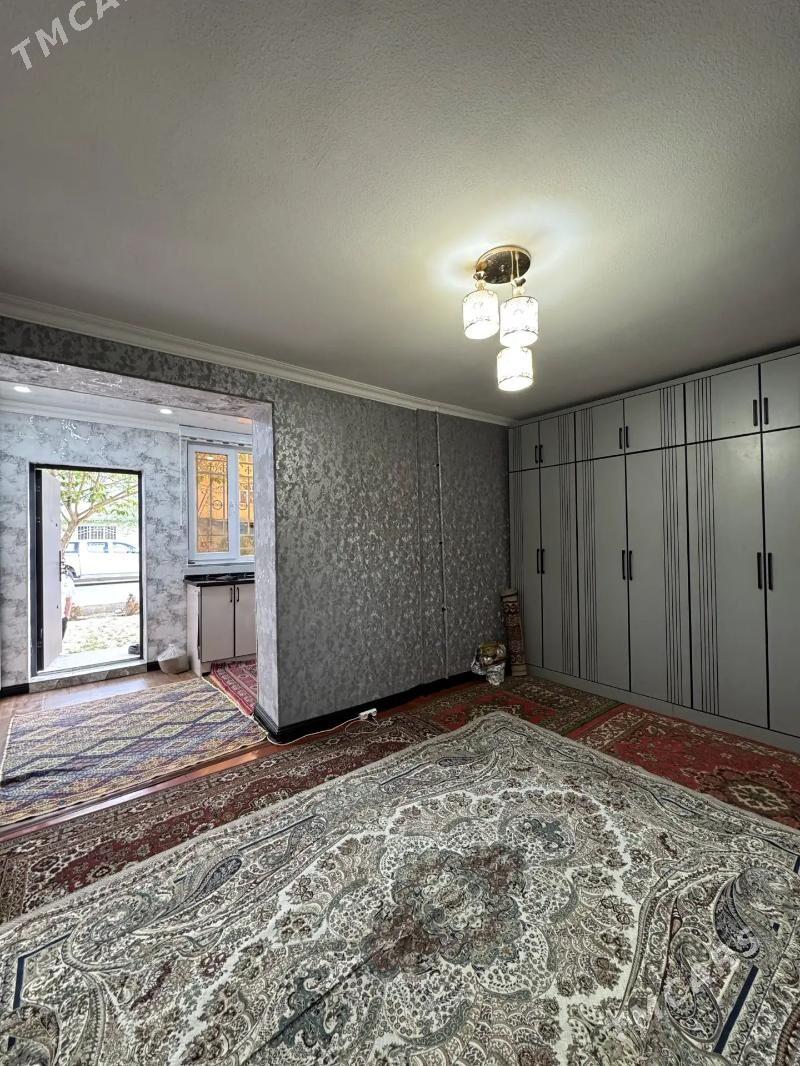 Swaboda köçä golaý 1etž 3komnt - 30 мкр - img 1