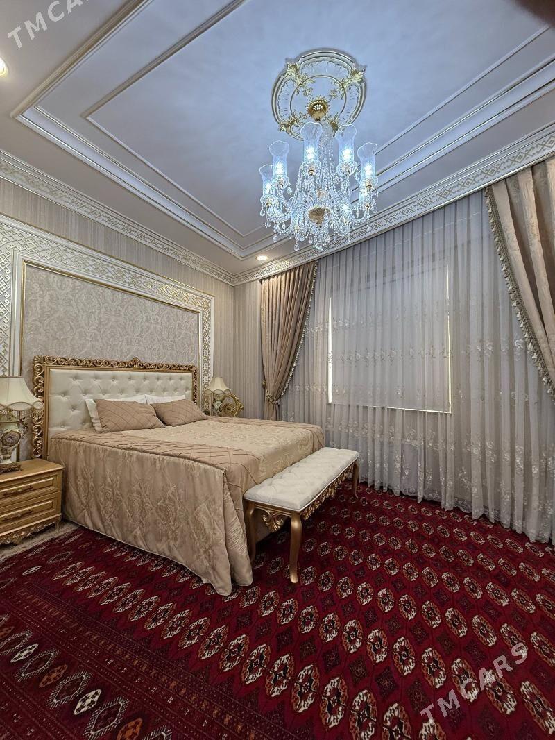 SOWETSKI 8KOMNAT 12/3 ETAZY - Sowetskiý köç. (Garaşsyzlyk şaýoly) - img 1