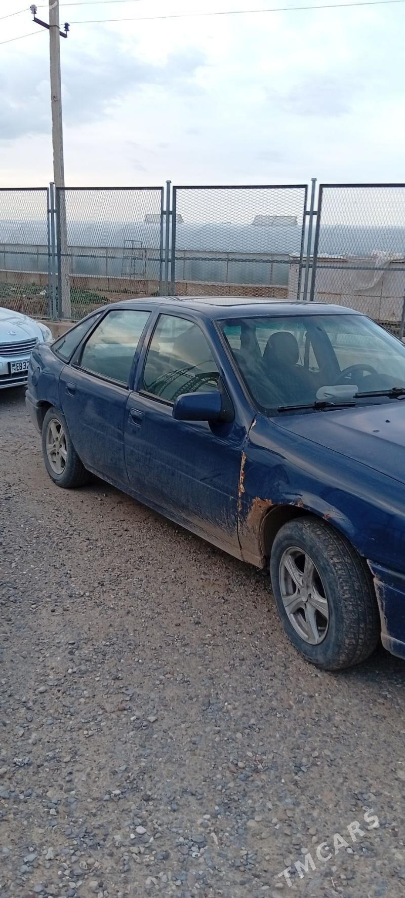 Opel Vectra 1990 - 25 000 TMT - Şatlyk - img 1