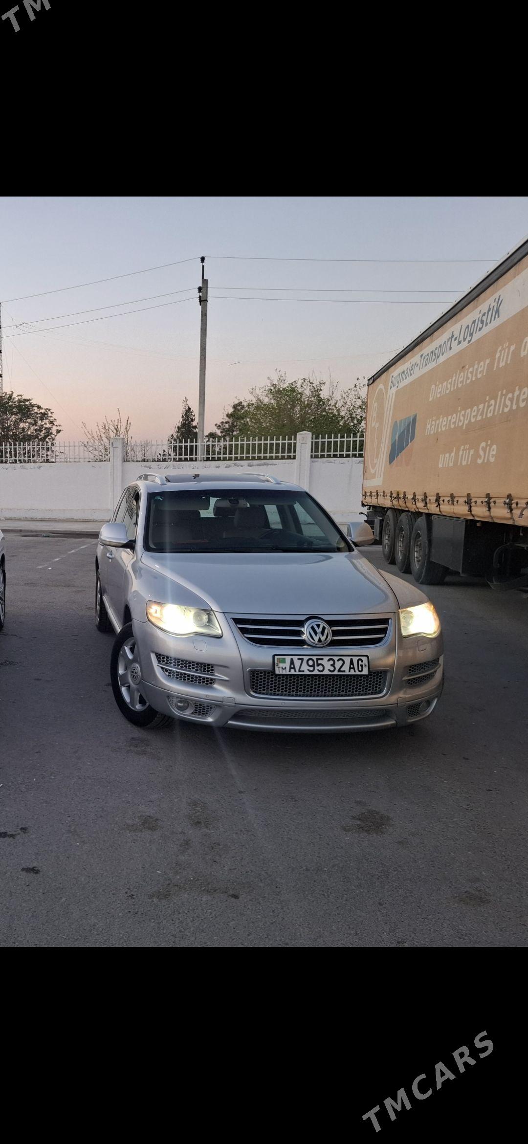 Volkswagen Touareg 2009 - 225 000 TMT - Büzmeýin - img 1