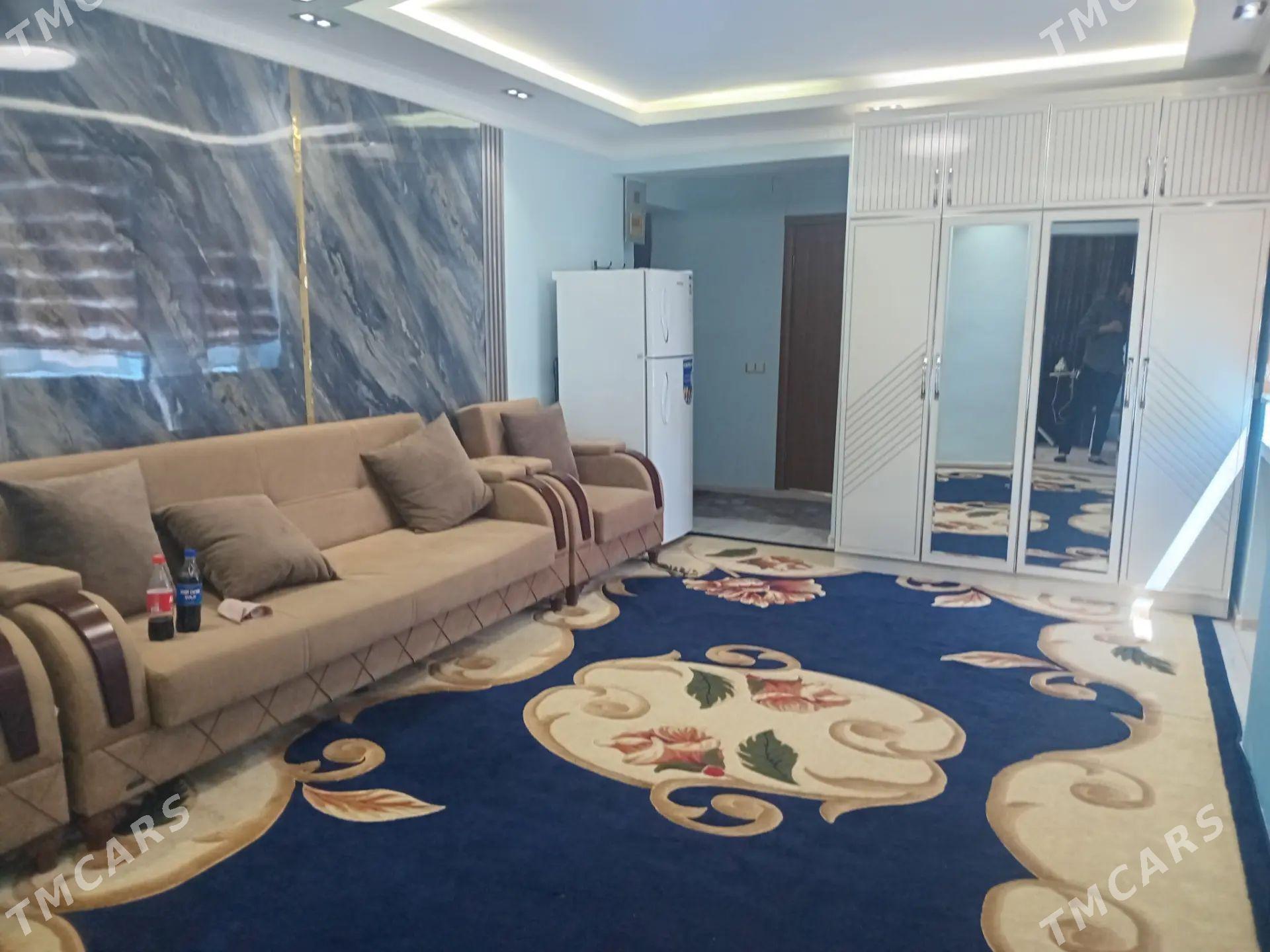 eyesinden - Aşgabat - img 1