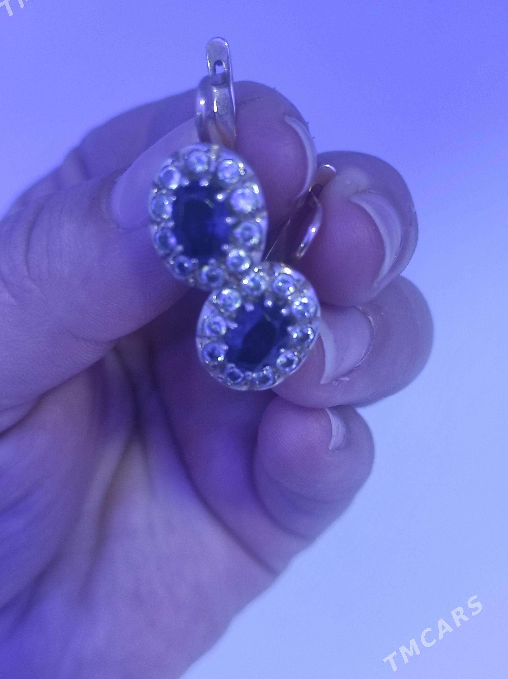 Gyzyl gulakalka orsunku - Mary - img 1