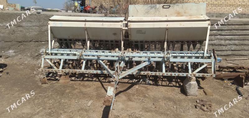 MTZ 82 2023 - 40 000 TMT - Şabat etr. - img 1