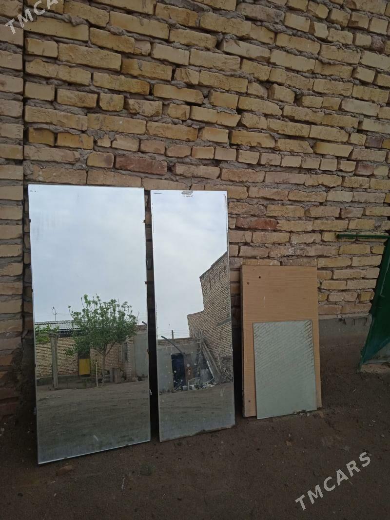 Aýna ýùz gòrùlýàn - Türkmenabat - img 1