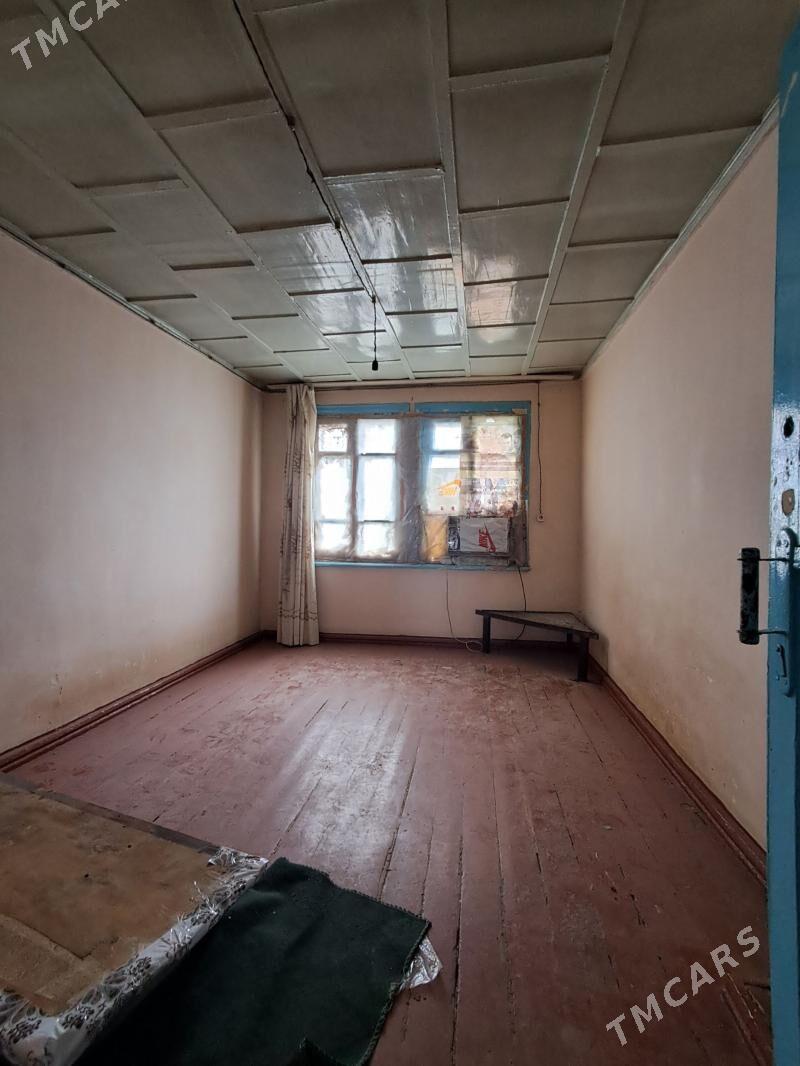 12-nji mekdebiň arkasy - Туркменабат - img 1