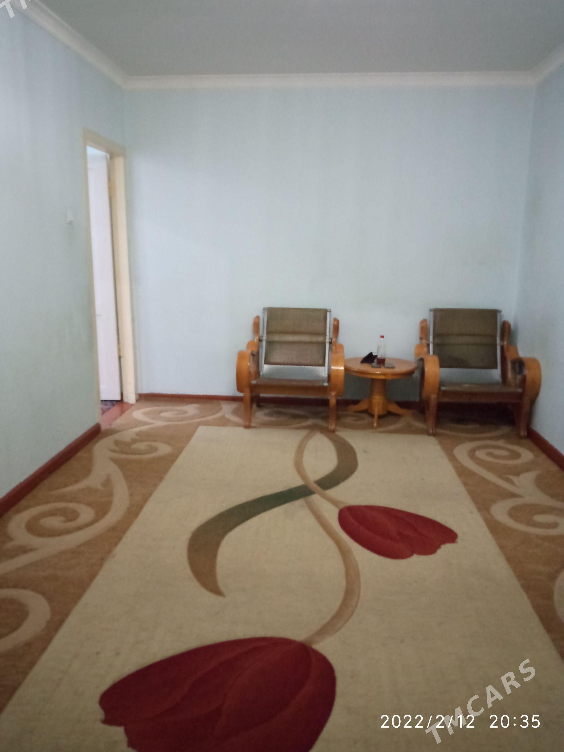 10 мкр. 2 ком. 4/4 - Aşgabat - img 1