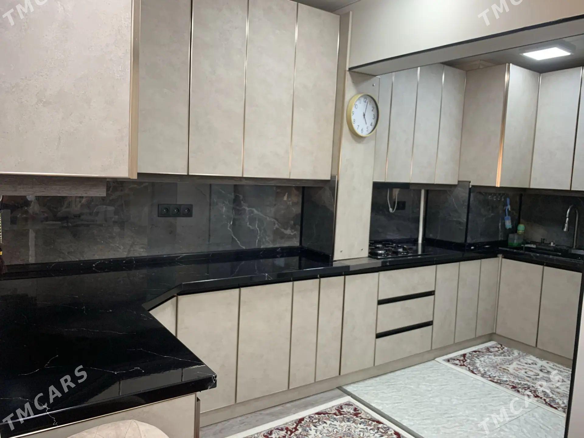 Satlyk jay buzmeyin gress - Büzmeýin GRES - img 1