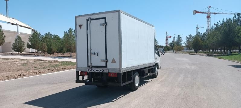 Mitsubishi Canter 2010 - 230 000 TMT - Mary - img 1