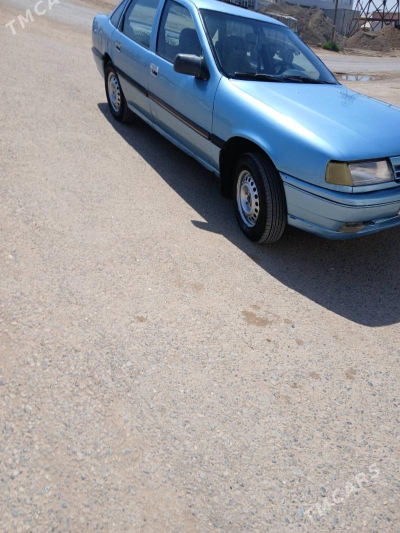 Opel Vectra 1990 - 27 000 TMT - Векильбазар - img 1