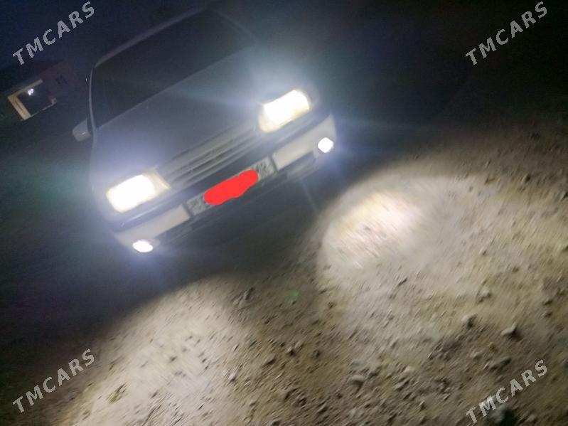 Opel Vectra 1990 - 33 000 TMT - Mary - img 1