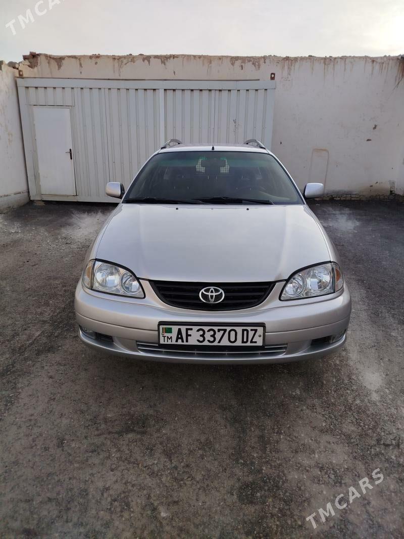 Toyota Avensis 2001 - 120 000 TMT - Дашогуз - img 1