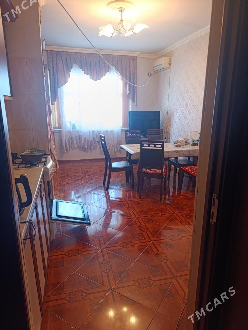 продаётся в микрорайоне - Туркменбаши - img 1