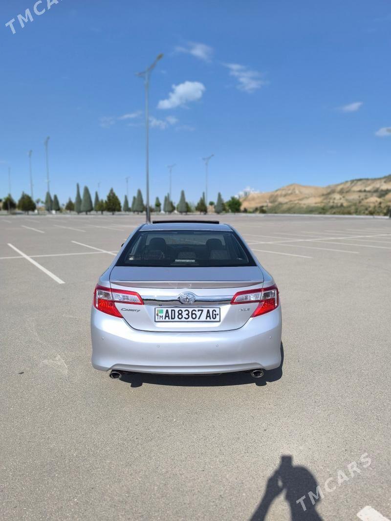 Toyota Camry 2012 - 255 000 TMT - Кëши - img 1