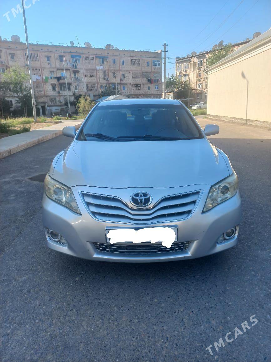 Toyota Camry 2010 - 210 000 TMT - Мары - img 1