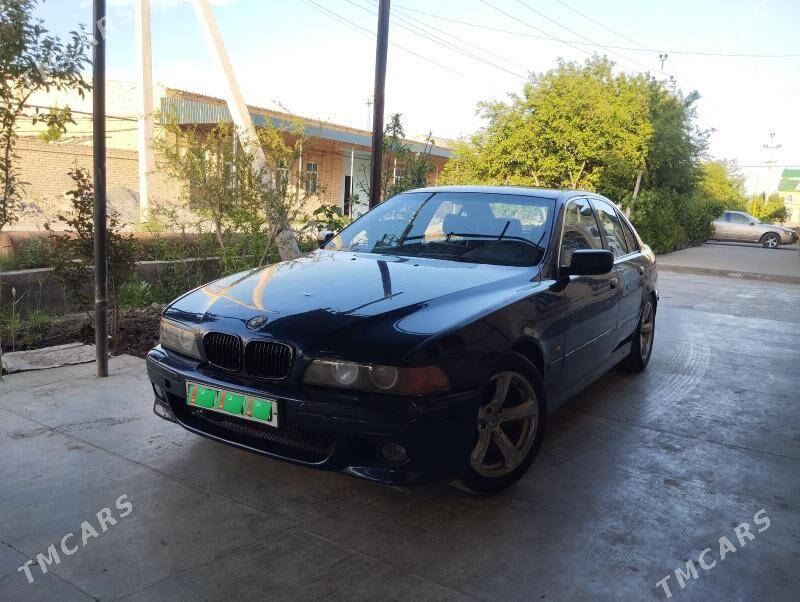 BMW 528 1998 - 110 000 TMT - Çärjew - img 1
