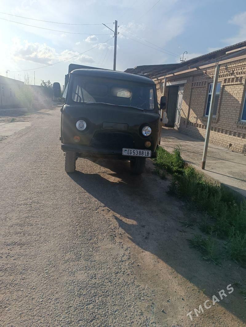UAZ 469 1985 - 40 000 TMT - Çärjew - img 1