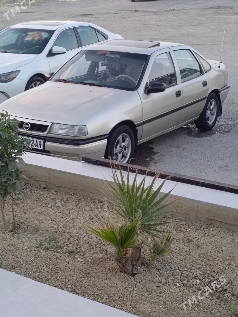 Opel Vectra 1992 - 45 000 TMT - Bäherden - img 1