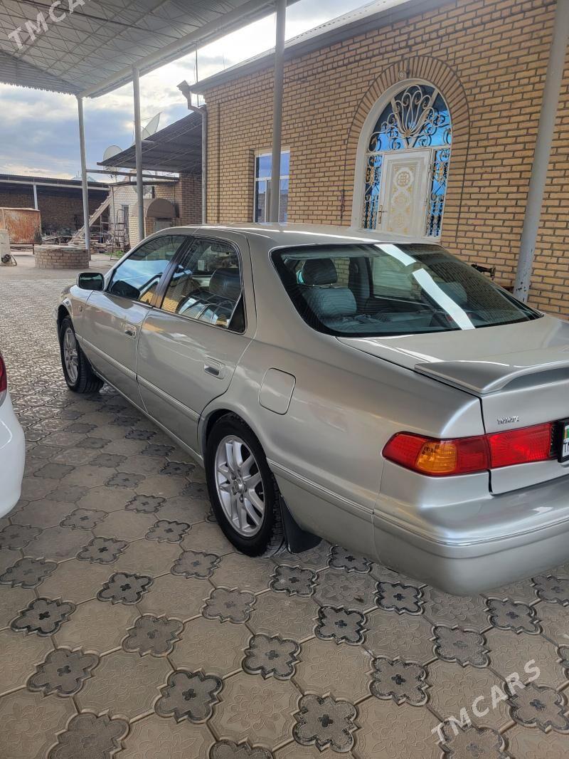 Toyota Camry 2001 - 160 000 TMT - Мары - img 1