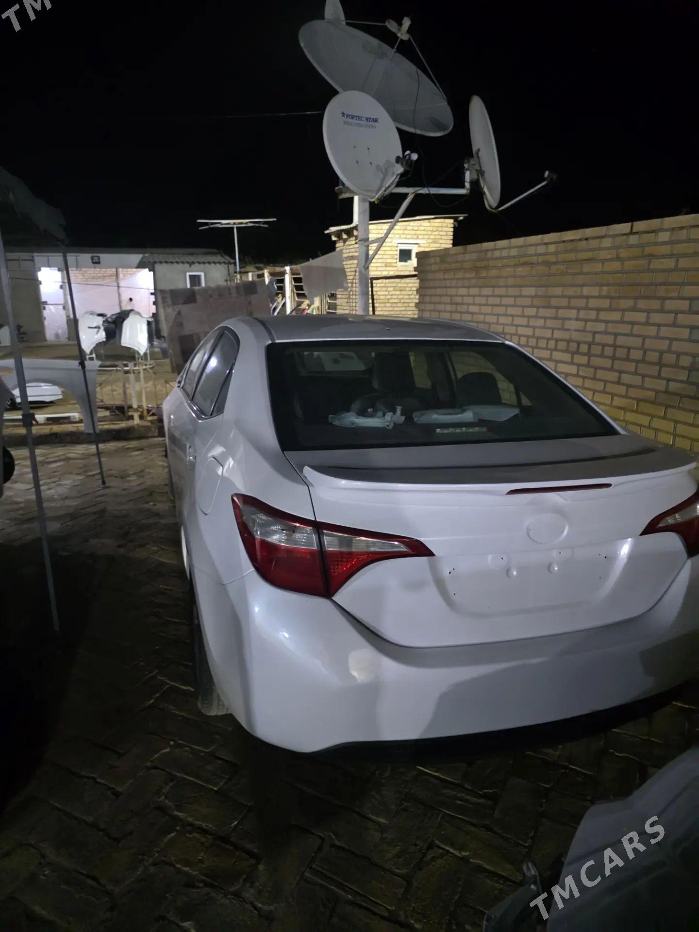 Toyota Corolla 2014 - 210 000 TMT - Ёлётен - img 1