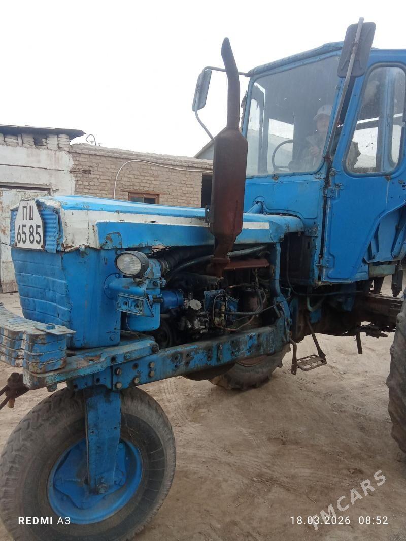 MTZ T-28 1991 - 30 000 TMT - Çärjew - img 1