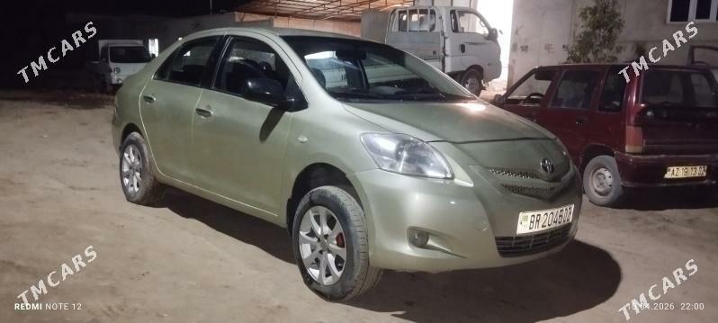 Toyota Yaris 2006 - 100 000 TMT - Дашогуз - img 1