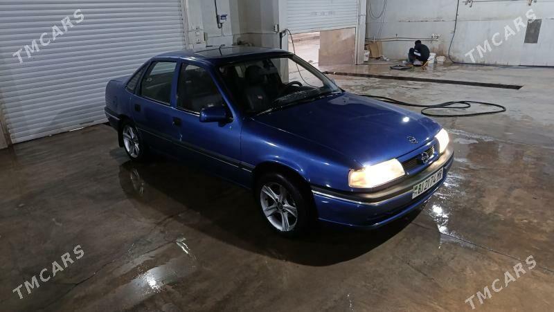 Opel Vectra 1992 - 48 000 TMT - Mary - img 1