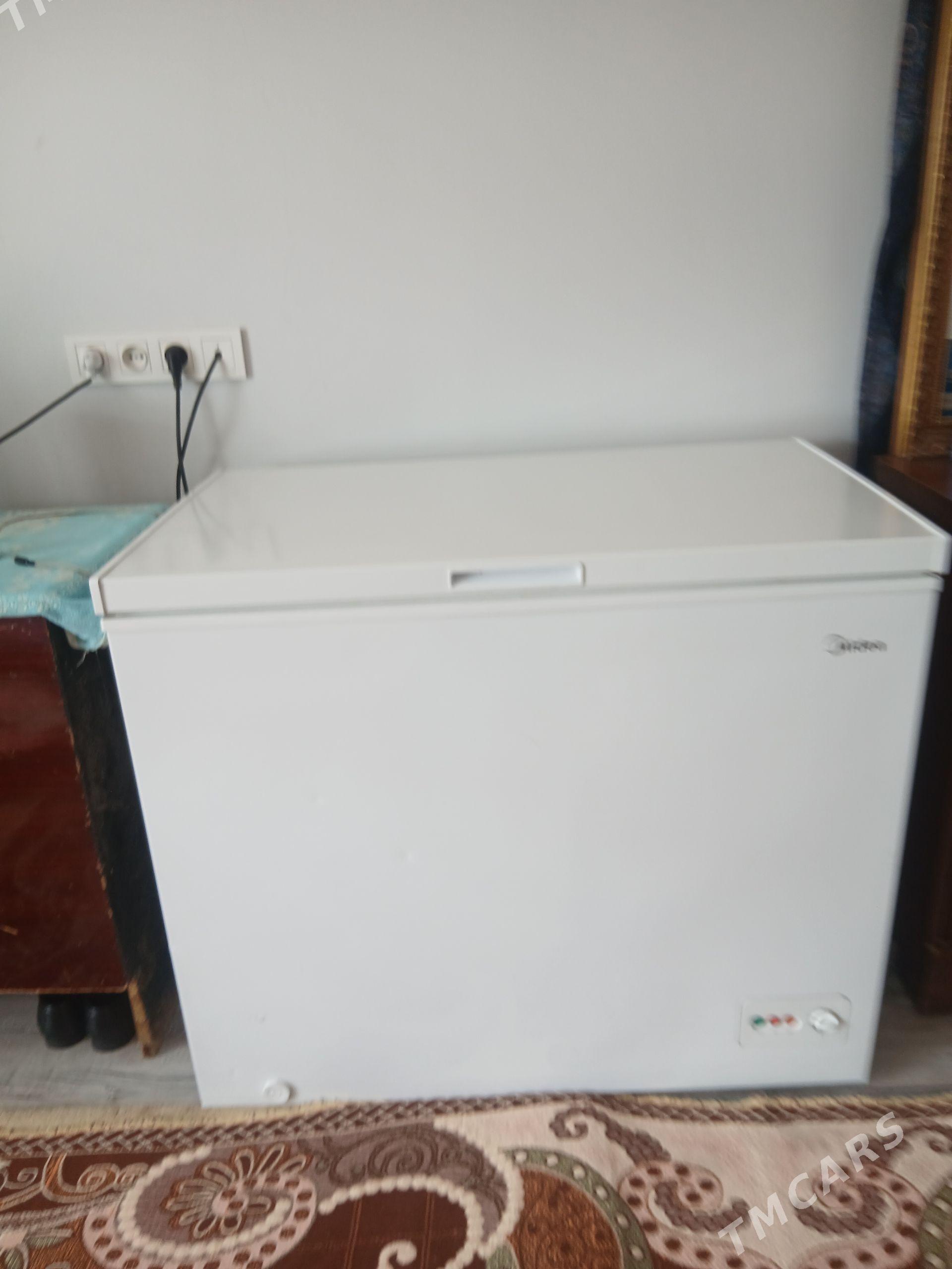 Morozinnik 200 lit Midea - Бузмеин - img 1