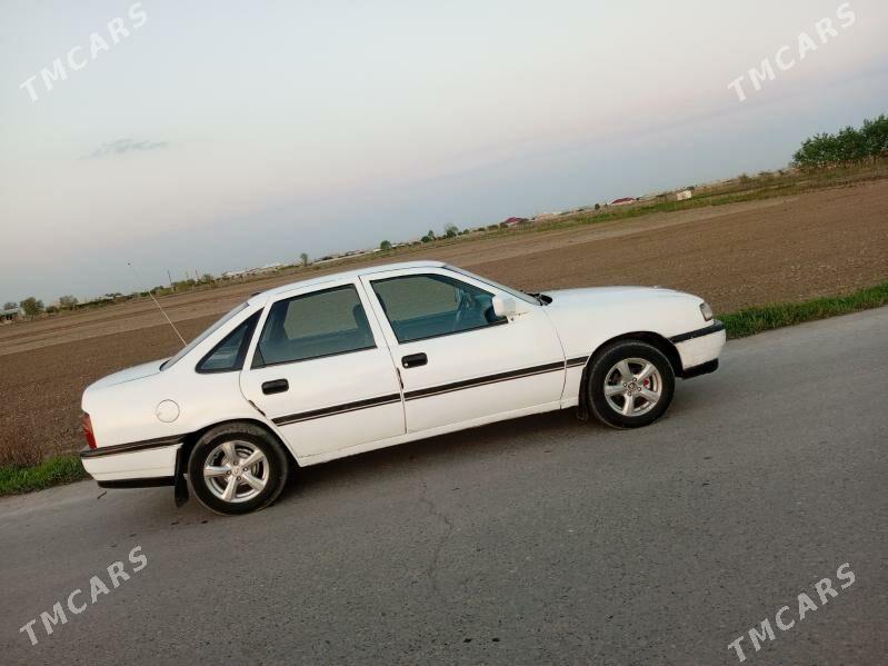 Opel Vectra 1992 - 24 000 TMT - Mary - img 1