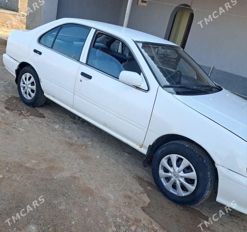 Nissan Sunny 2000 - 50 000 TMT - Теджен - img 1