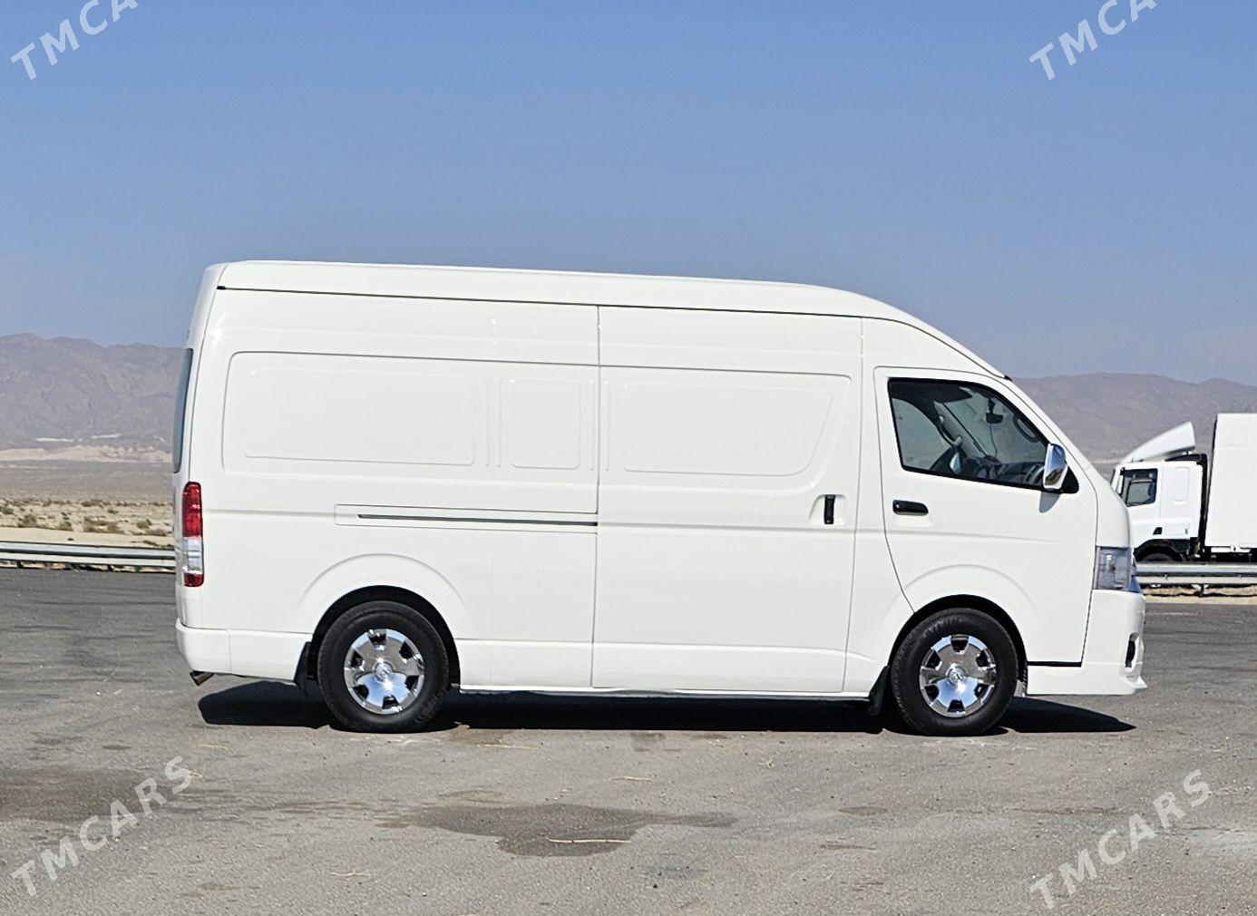 Toyota Hiace 2006 - 360 000 TMT - Gyzylarbat - img 1