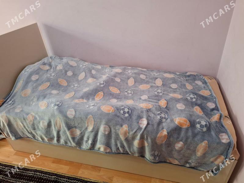 Krowat, Кровать. Rz. 210х90 см - Kim raýon - img 1