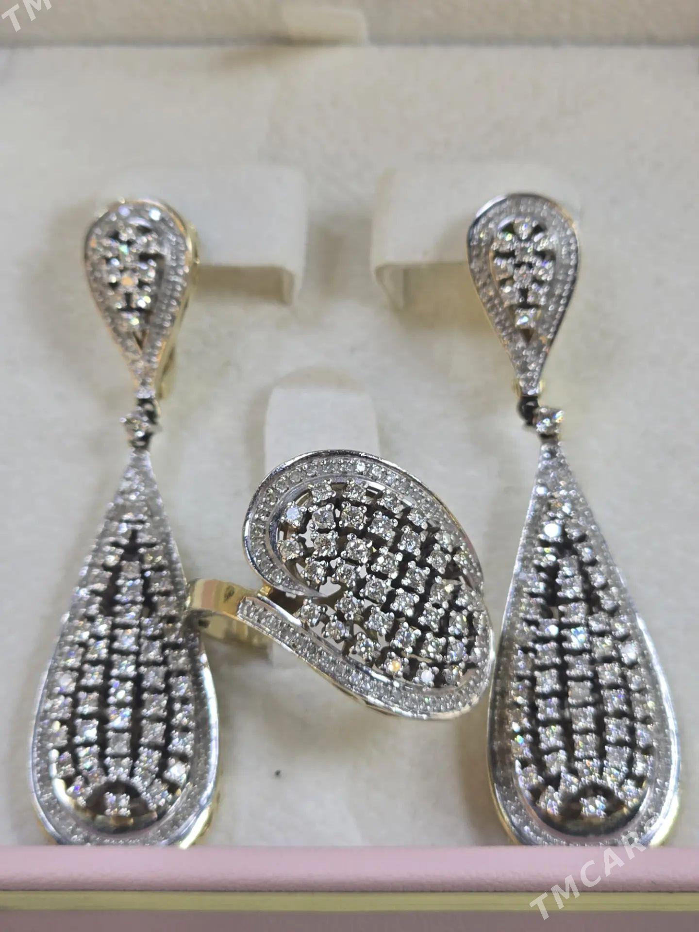 yerewan gyzyl komplekt - Ашхабад - img 1