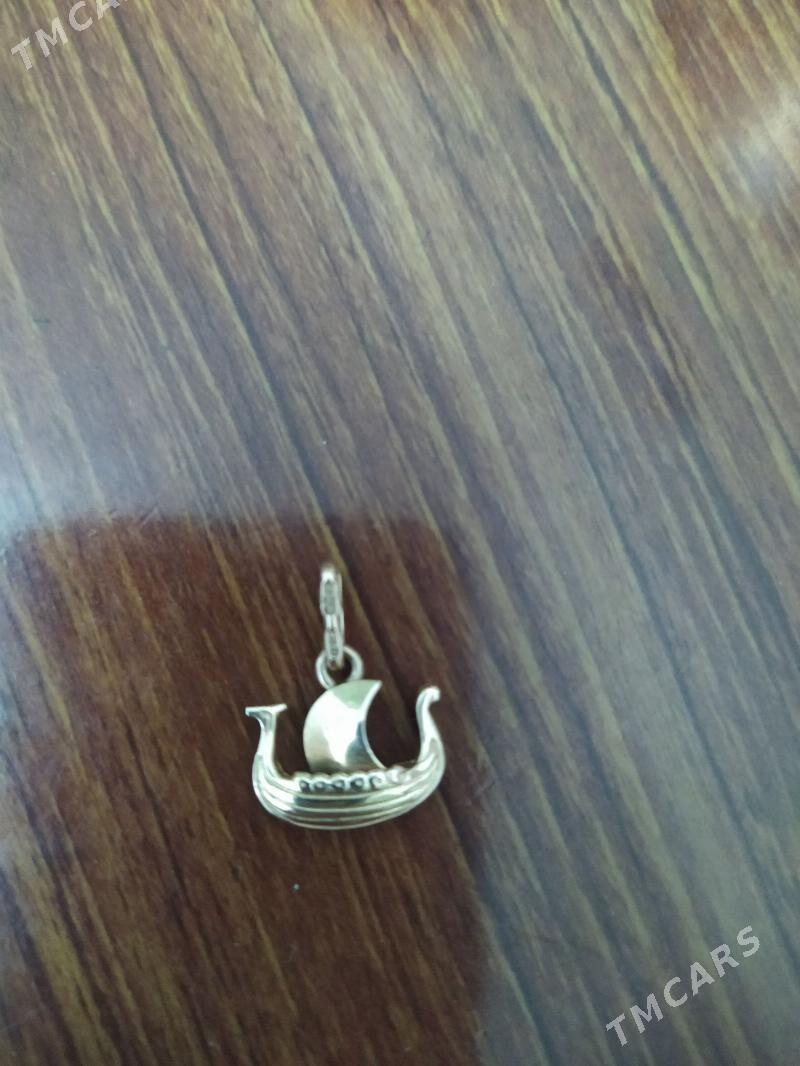 гадымы кулон - Гурбансолтан Едже - img 1