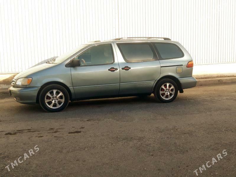 Toyota Sienna 2000 - 165 000 TMT - Туркменабат - img 1