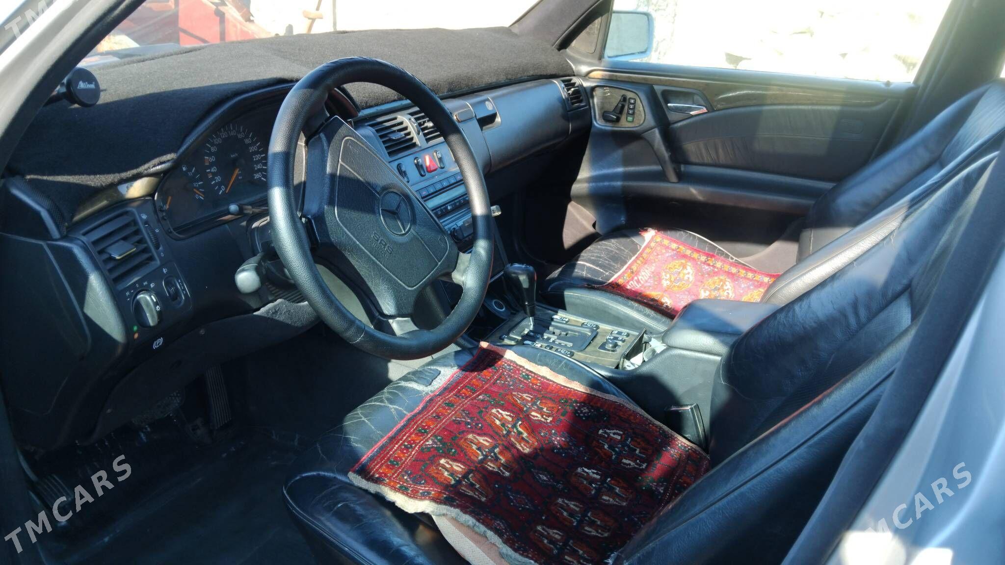 Mercedes-Benz E420 1997 - 90 000 TMT - Туркменбаши - img 1