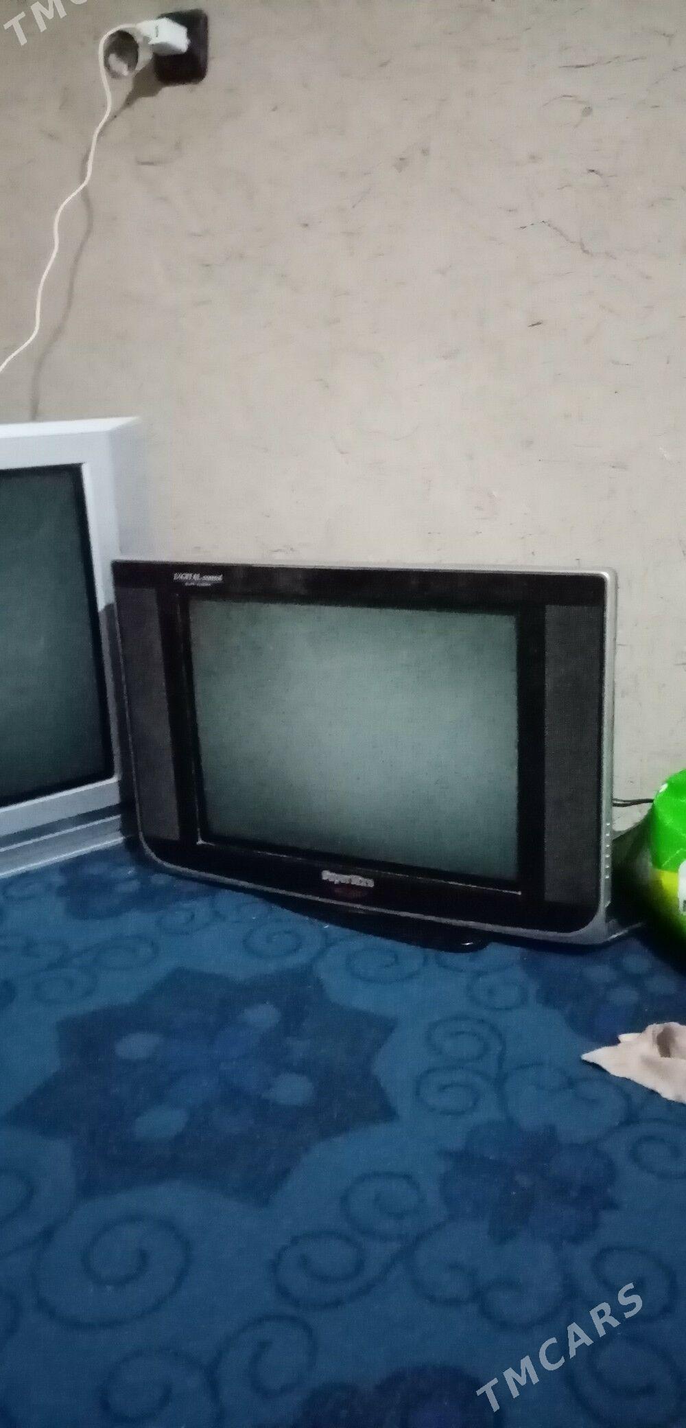 Telewizor - Гурбансолтан Едже - img 1