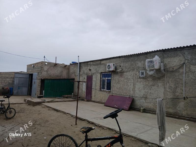 jay - Хазар - img 1