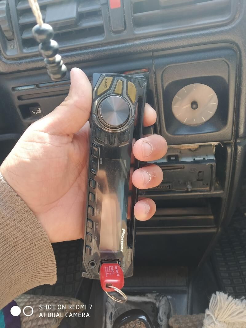 Pionerr magnitafon 550 TMT - Ýaşlyk - img 1