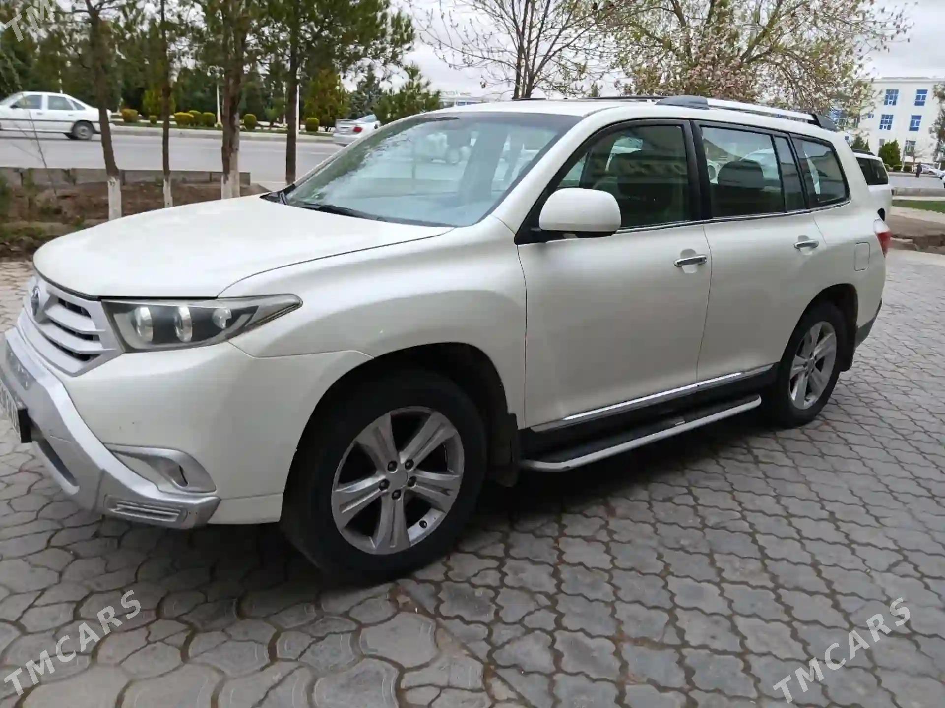 Toyota Highlander 2011 - 310 000 TMT - Мары - img 1