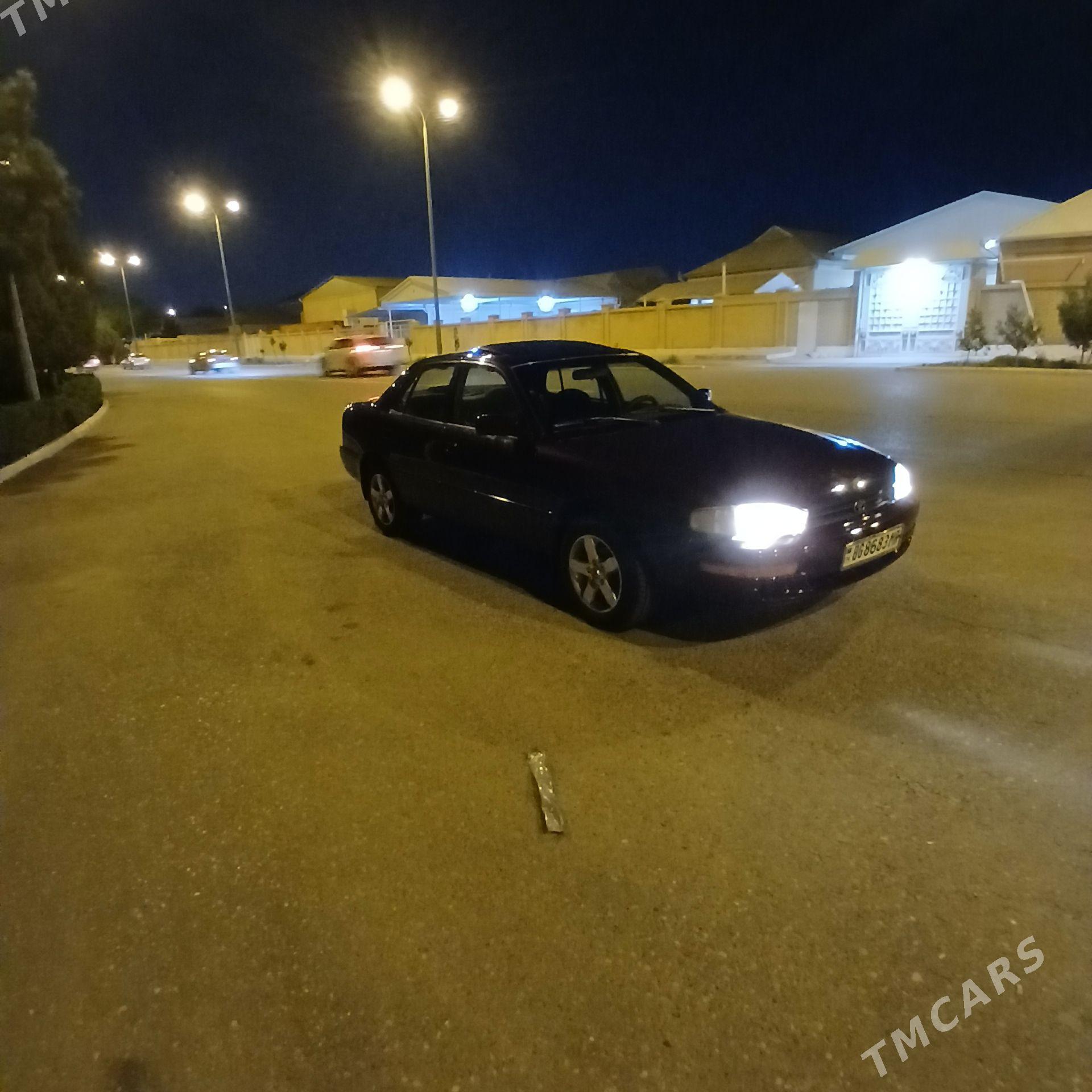 Toyota Camry 1994 - 130 000 TMT - Мары - img 1