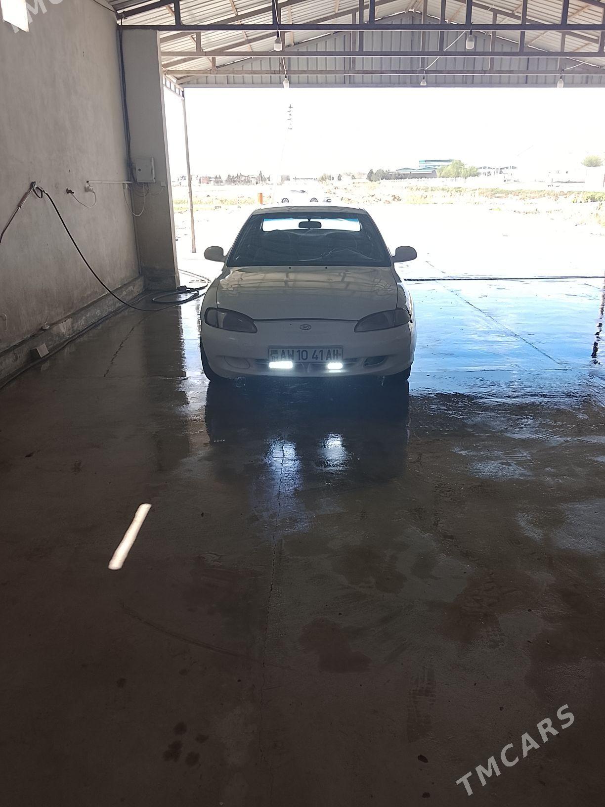 Hyundai Elantra 1996 - 45 000 TMT - Ak bugdaý etraby - img 1