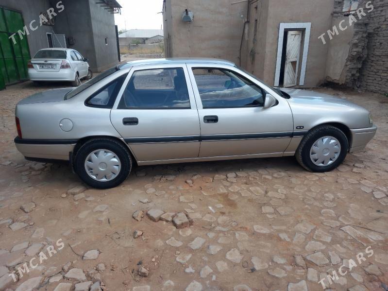 Opel Vectra 1990 - 50 000 TMT - Gurbansoltan Eje - img 1