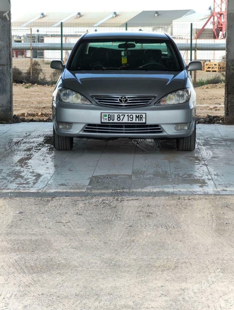Toyota Camry 2004 - 170 000 TMT - Гарадамак - img 1