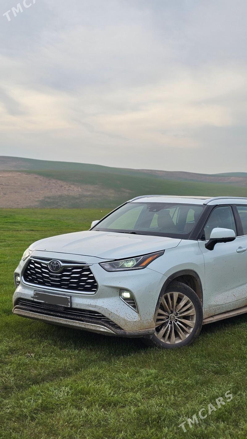 Toyota Highlander 2023 - 580 000 TMT - Мары - img 1
