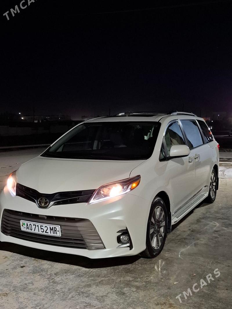 Toyota Sienna 2020 - 500 000 TMT - Baýramaly - img 1