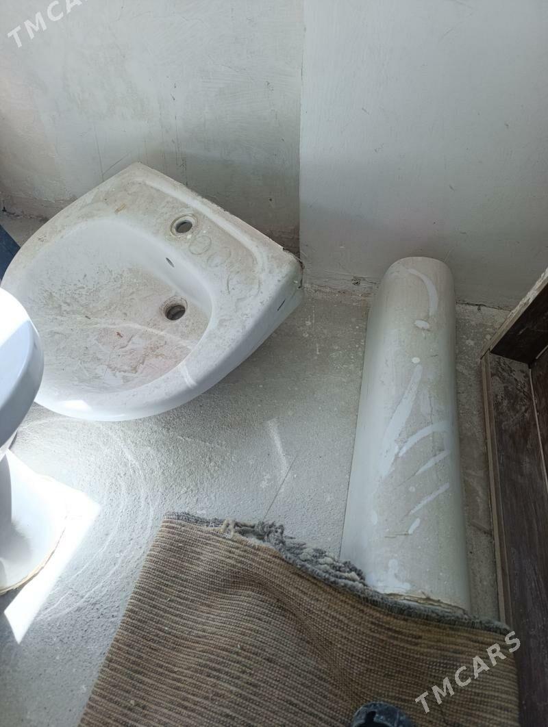 unitaz - 6 mkr - img 1